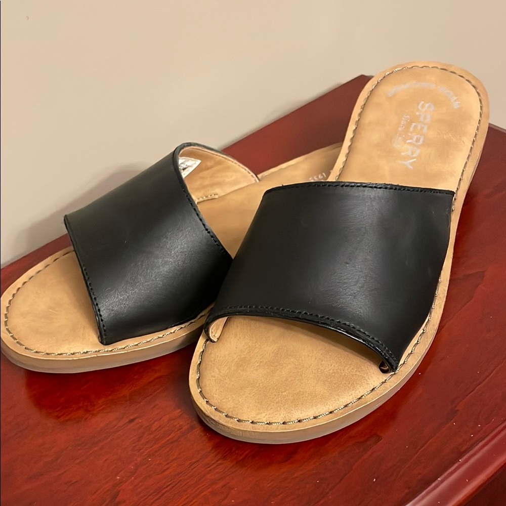 NWT! Sperry Black and Tan Slide Sandals! Memory Foam Comfort!